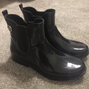 Michael Kors short ankle rain boots